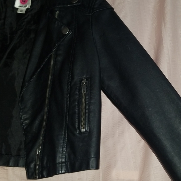 Jacket - Picture 4 of 4